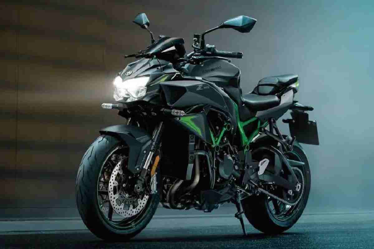 2024 Kawasaki Z H2 भारत में 23.48 लाख रुपये में लॉन्च: जानिए इस दमदार सुपरबाइक के बारे में सब कुछ
