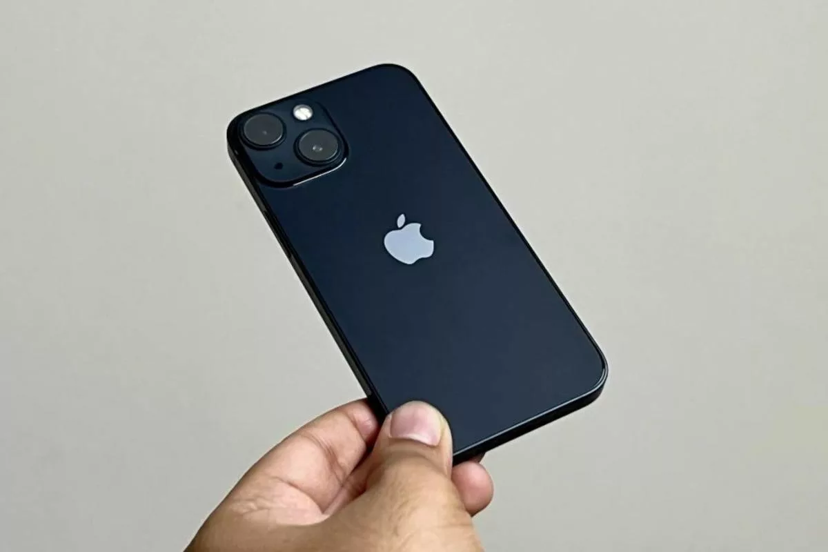 BIG UPDATE: iPhone 15 Series में लॉन्च के बाद iPhone 14 Pro Series, iPhone 13 Mini Out, iPhone 12 भारत में बंद